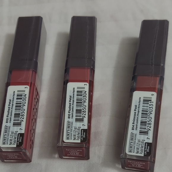 Bundle of 3 Glossy Liquid Lipstick - Picture 3 of 10